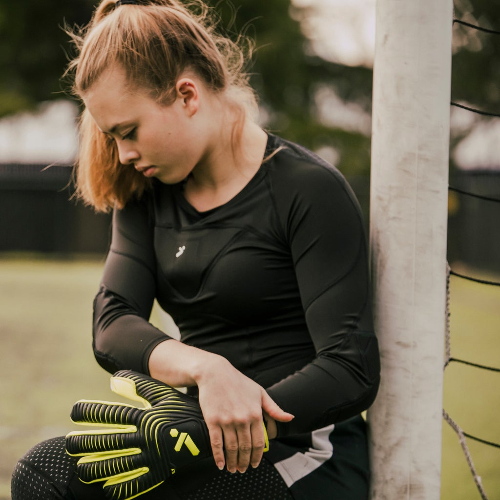 BodyShield Goalkeeper 3/4 Undershirt for Women product image 2, provided for visual reference and product detail review