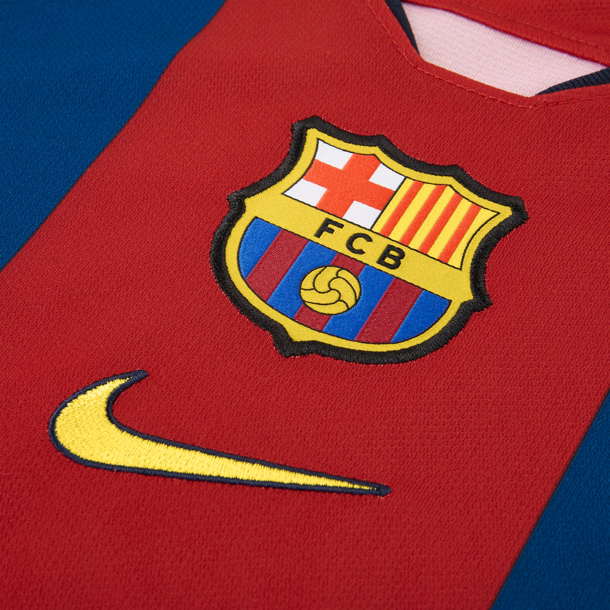 FC Barcelona Stadium '98/99 Big Kids' Jersey product image 3, provided for visual reference and product detail review