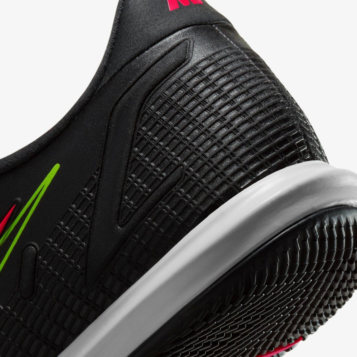 Vapor 14 Academy Indoor Soccer Shoes Men product image 9, provided for visual reference and product detail review