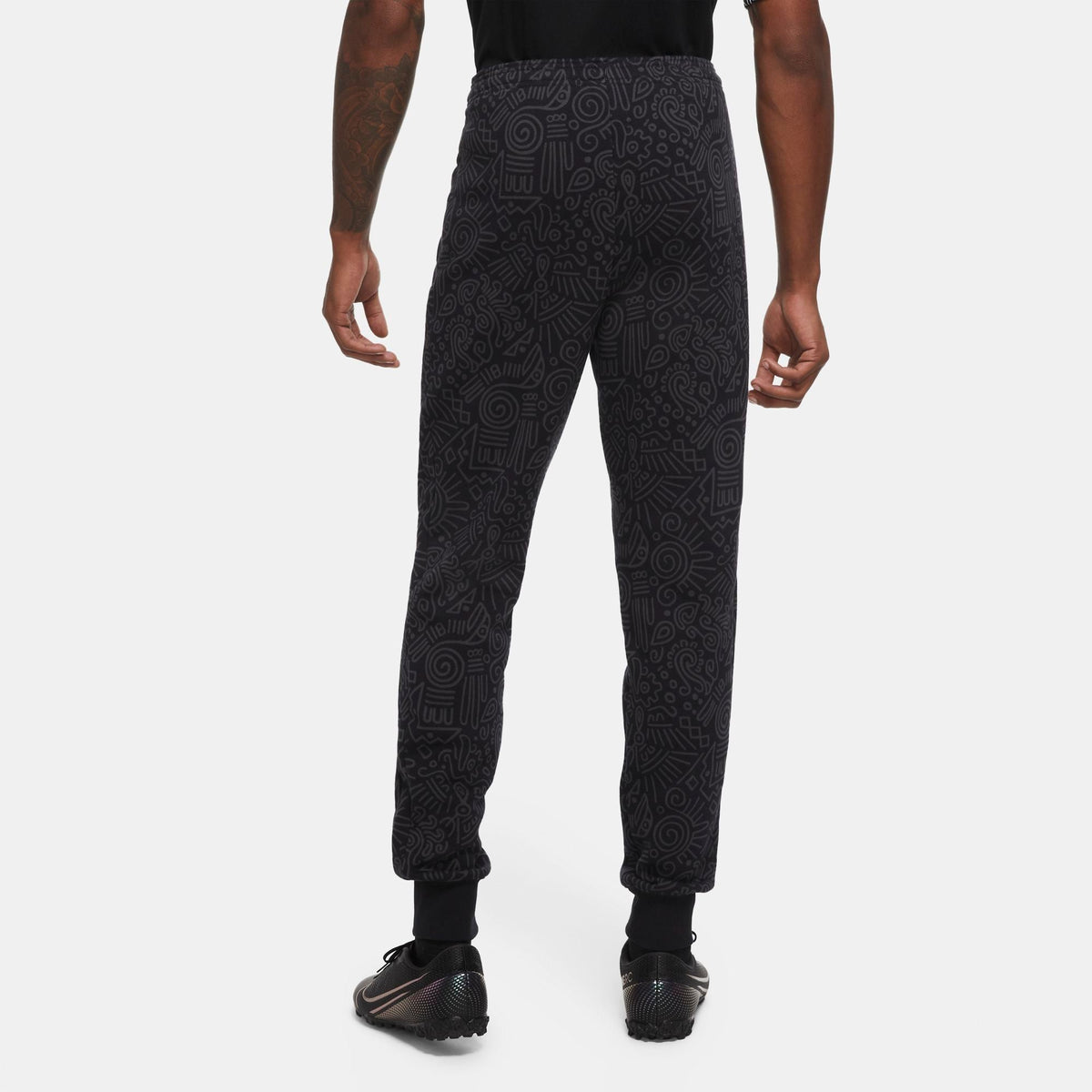 Club America Men Fleece Soccer Pants product image 3, provided for visual reference and product detail review