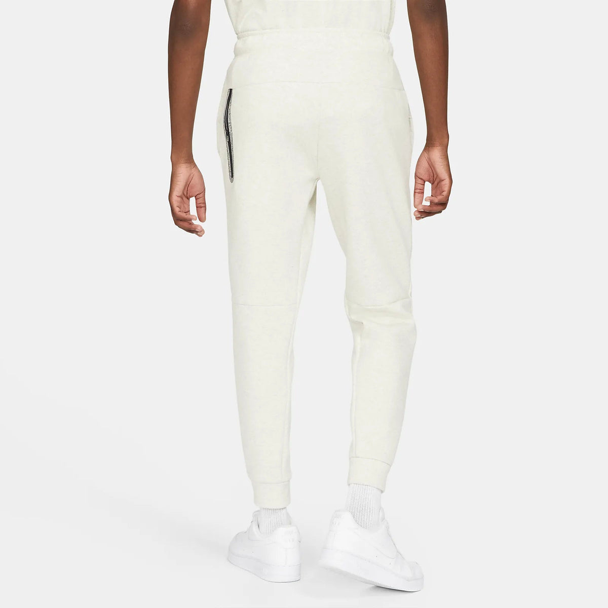 Nike Sportswear Tech Fleece Men Trousers product image 3, provided for visual reference and product detail review