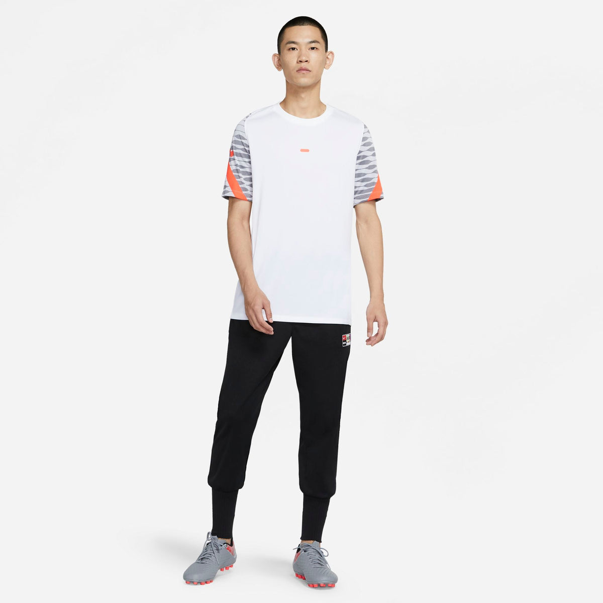 Nike F.C. Men Cuffed Knit Soccer Pants product image 1, provided for visual reference and product detail review