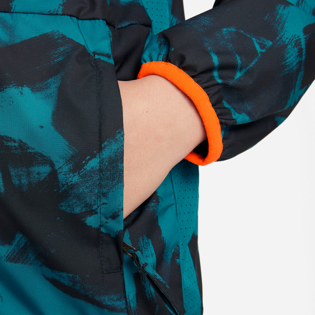Chelsea FC Repel Academy AWF Big Kids' Nike Dri-FIT Soccer Jacket product image 7, provided for visual reference and product