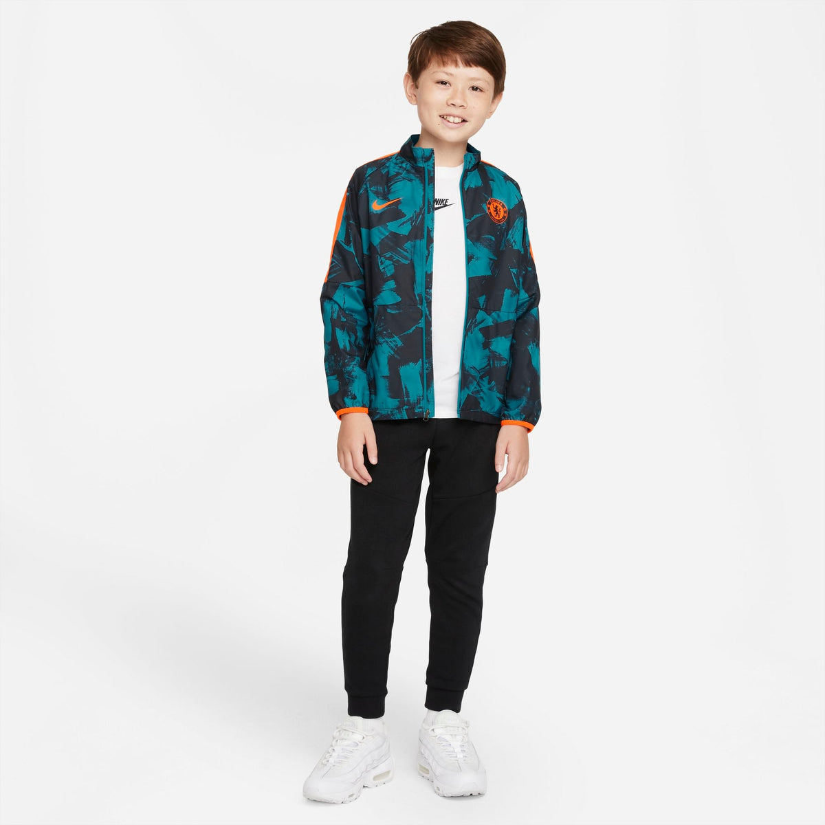 Chelsea FC Repel Academy AWF Big Kids' Nike Dri-FIT Soccer Jacket product image 3, provided for visual reference and product