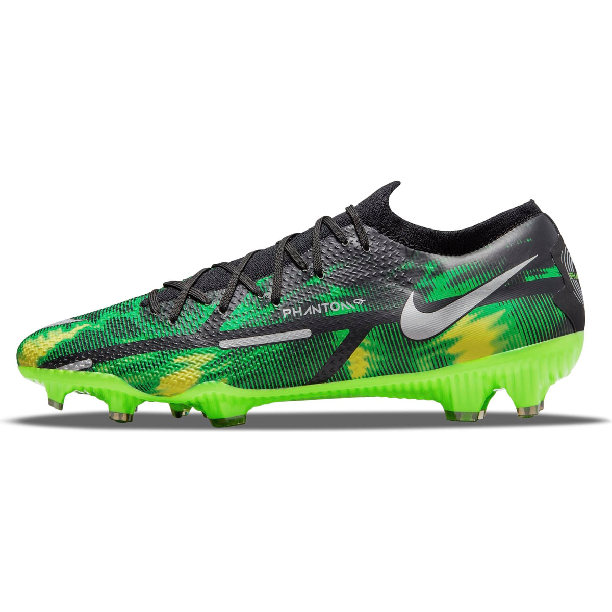 Nike Phantom GT2 Pro FG Firm-Ground Soccer Cleats product image 1, provided for visual reference and product detail review
