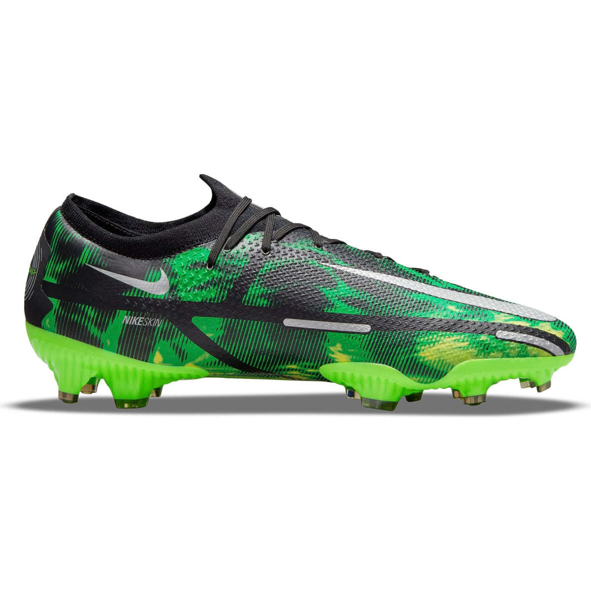 Nike Phantom GT2 Pro FG Firm-Ground Soccer Cleats product image 4, provided for visual reference and product detail review