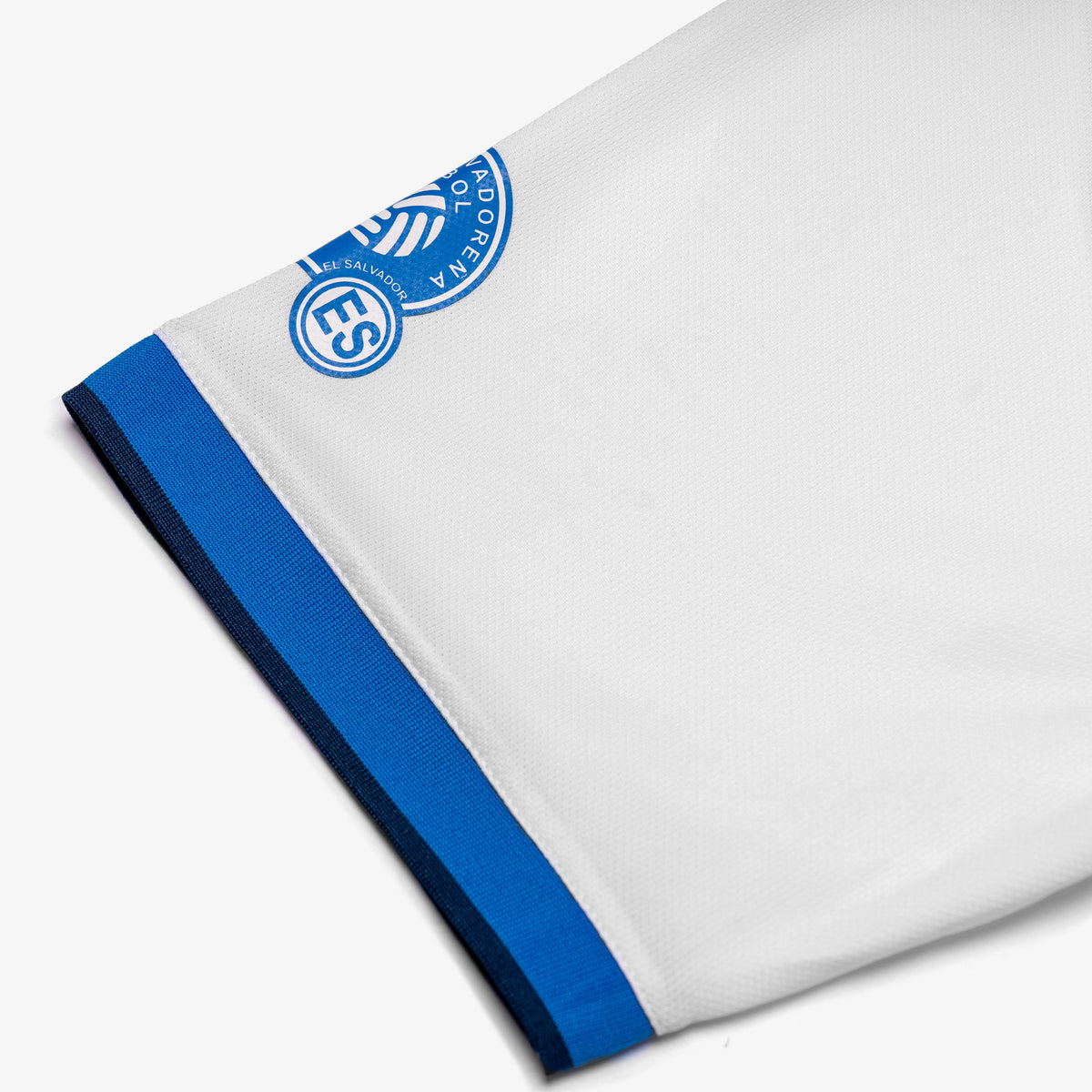 El Salvador Away Short Sleeve Jersey 2021-22 for Men product image 6, provided for visual reference and product detail review