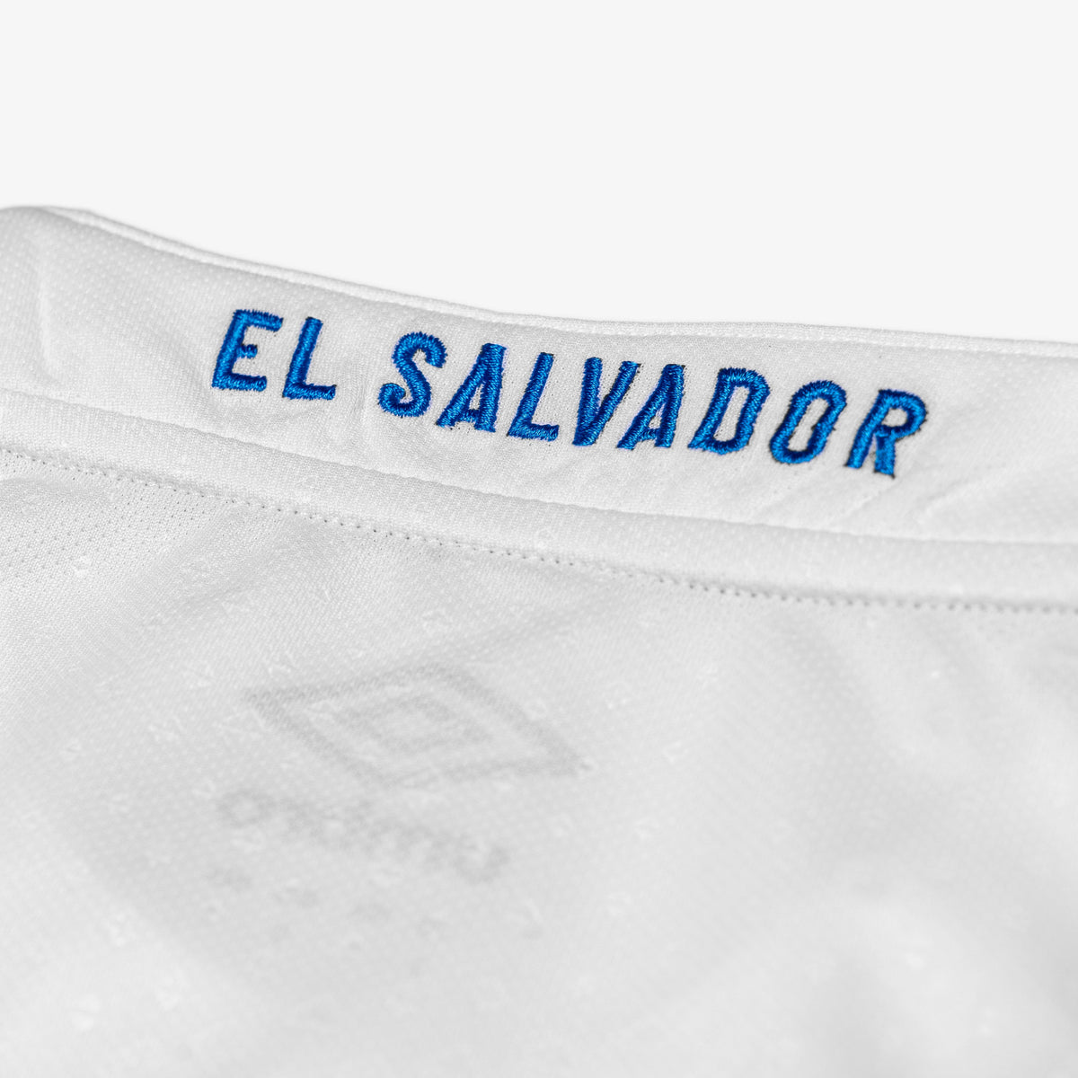 El Salvador Away Short Sleeve Jersey 2021-22 for Men product image 5, provided for visual reference and product detail review