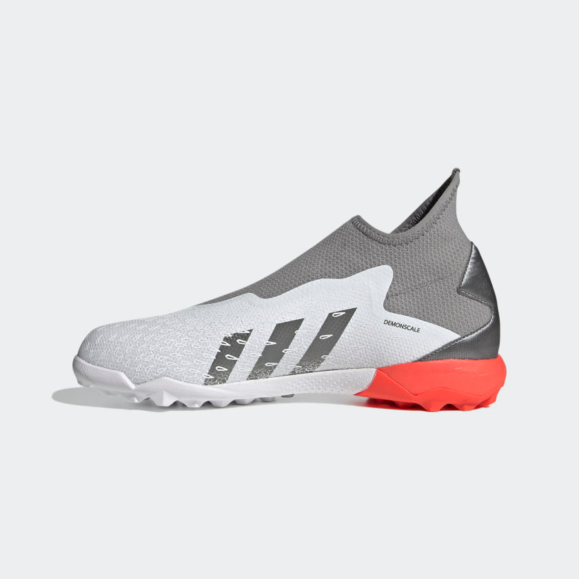 Predator Freak.3 Laceless Turf Shoes product image 2, provided for visual reference and product detail review