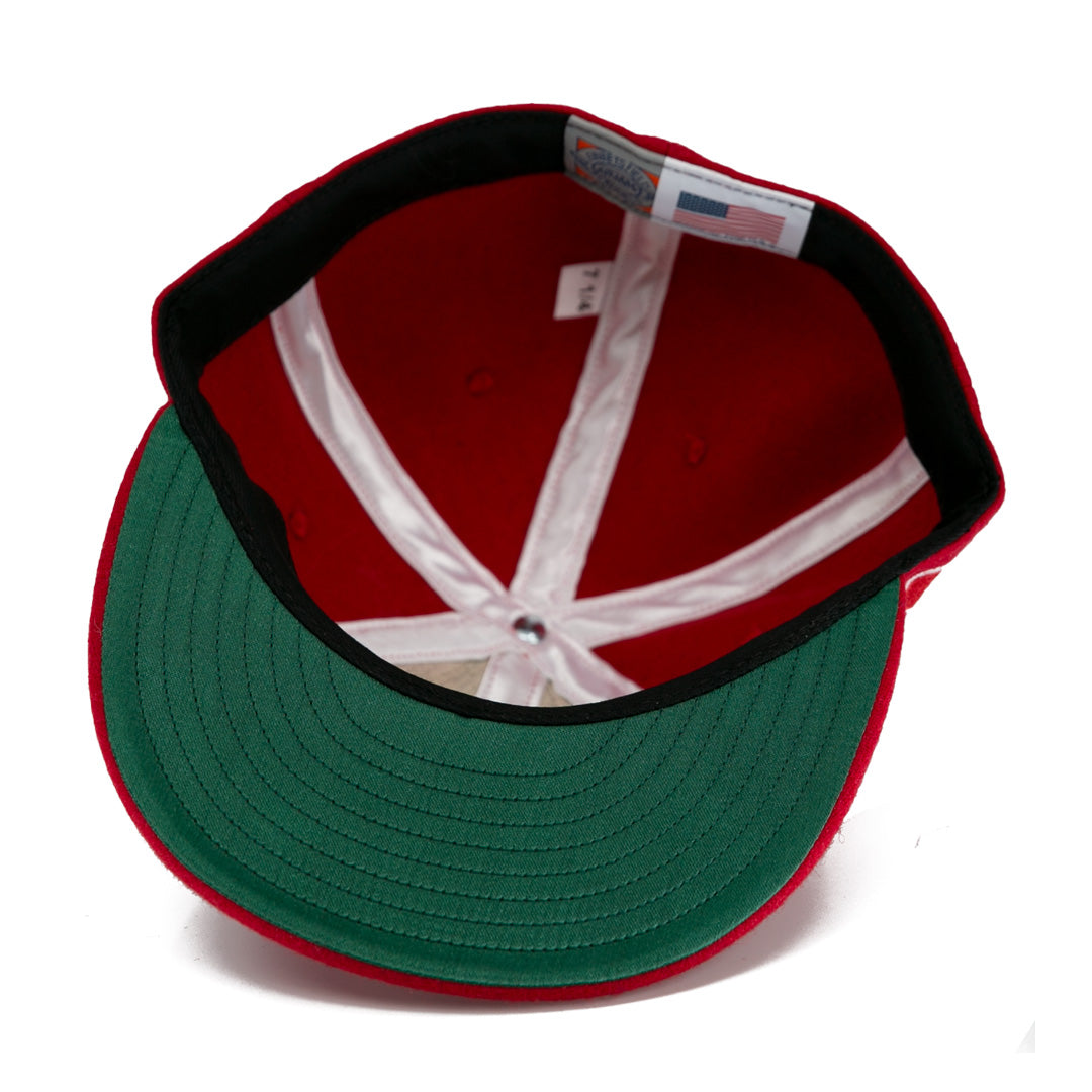 Wembley Lions 1957 Vintage Ballcap product image 6, provided for visual reference and product detail review
