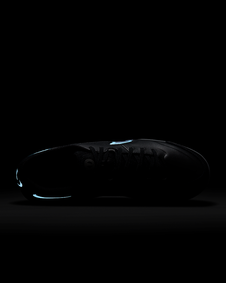Tiempo Legend 9 Academy IC Indoor Soccer Shoes product image 12, provided for visual reference and product detail review