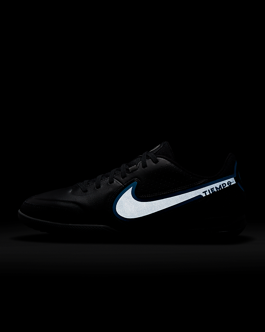 Tiempo Legend 9 Academy IC Indoor Soccer Shoes product image 9, provided for visual reference and product detail review